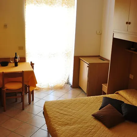 North Wind & Apartment *