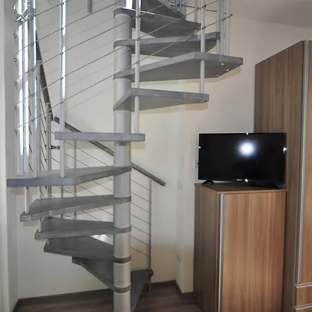 North Wind & Apartment Domaso