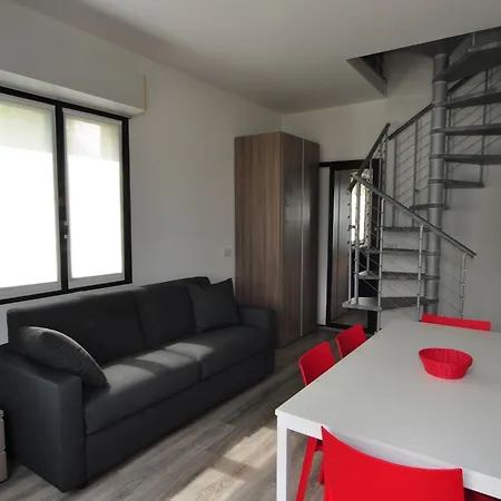 North Wind & Apartment Domaso