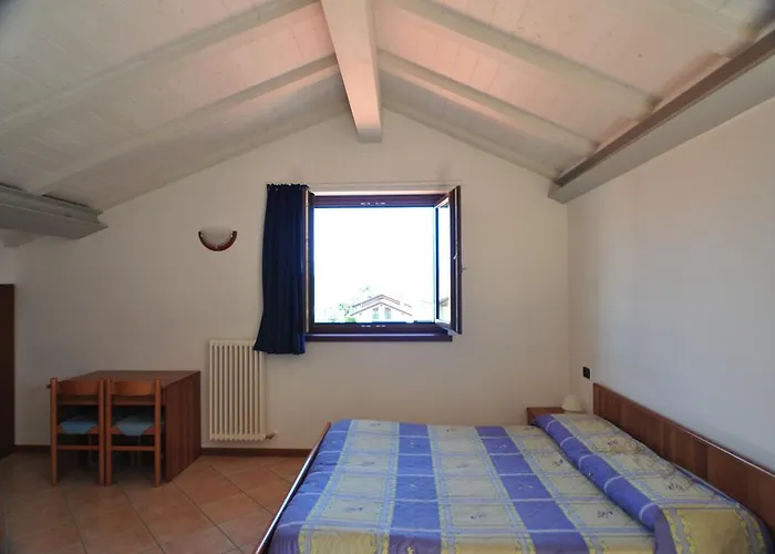 North Wind & דומאסו